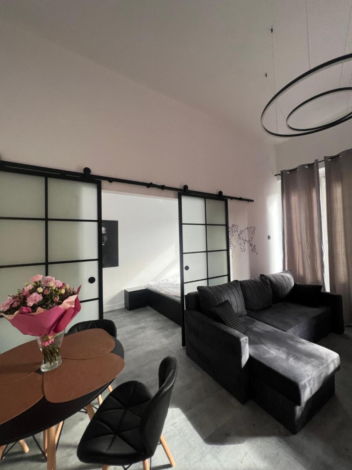 Loft W Centrum Z Jacuzzi Breslavia Exterior foto
