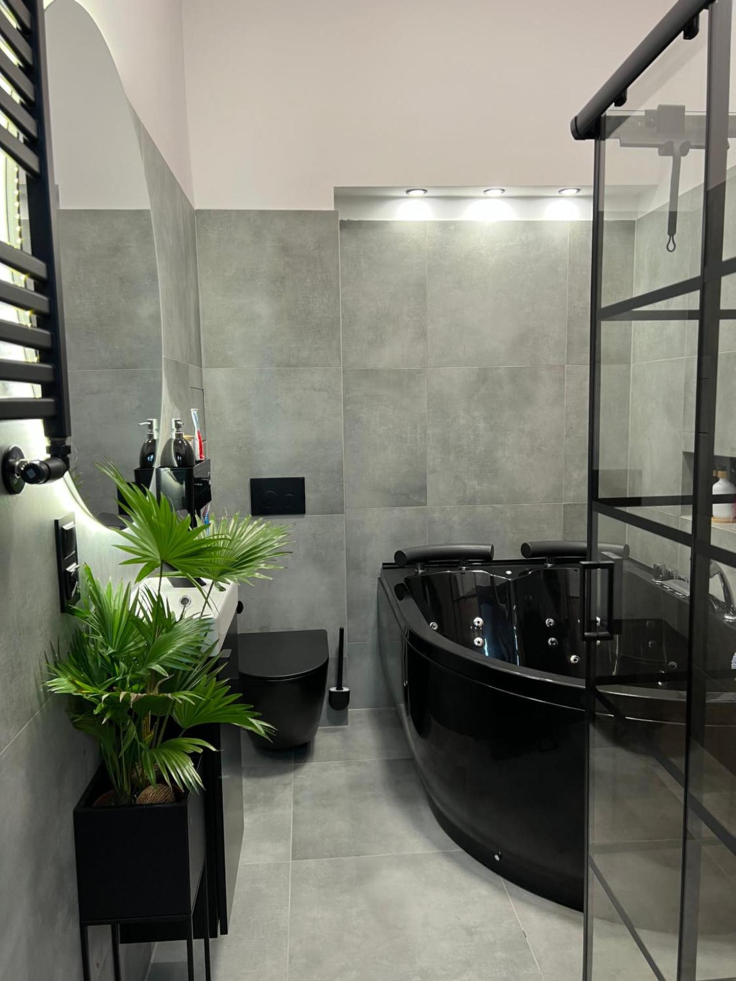 Loft W Centrum Z Jacuzzi Breslavia Exterior foto
